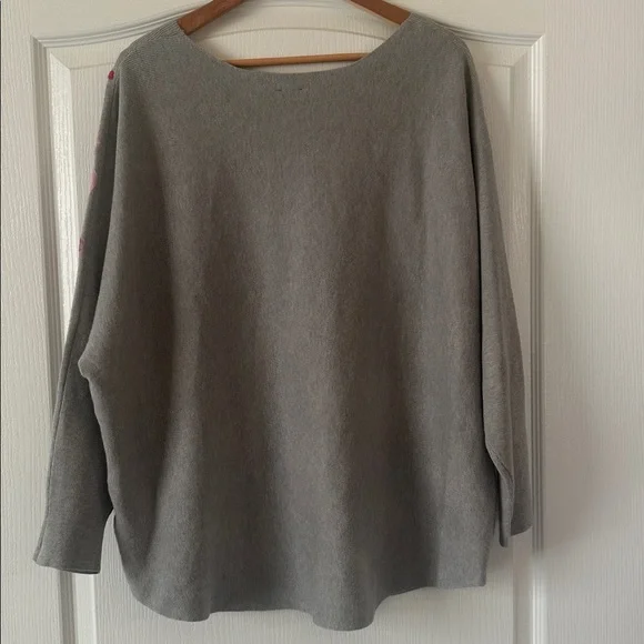 Aaeda Plus 1X Grey Felted Floral Print Long Slouchy Tunic Long Winter Sweater - Picture 4 of 4